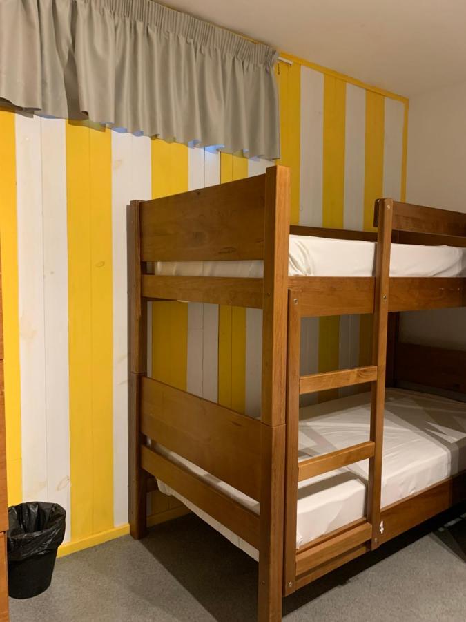 פיגואיירה דה פוז Meeting Hostel מראה חיצוני תמונה