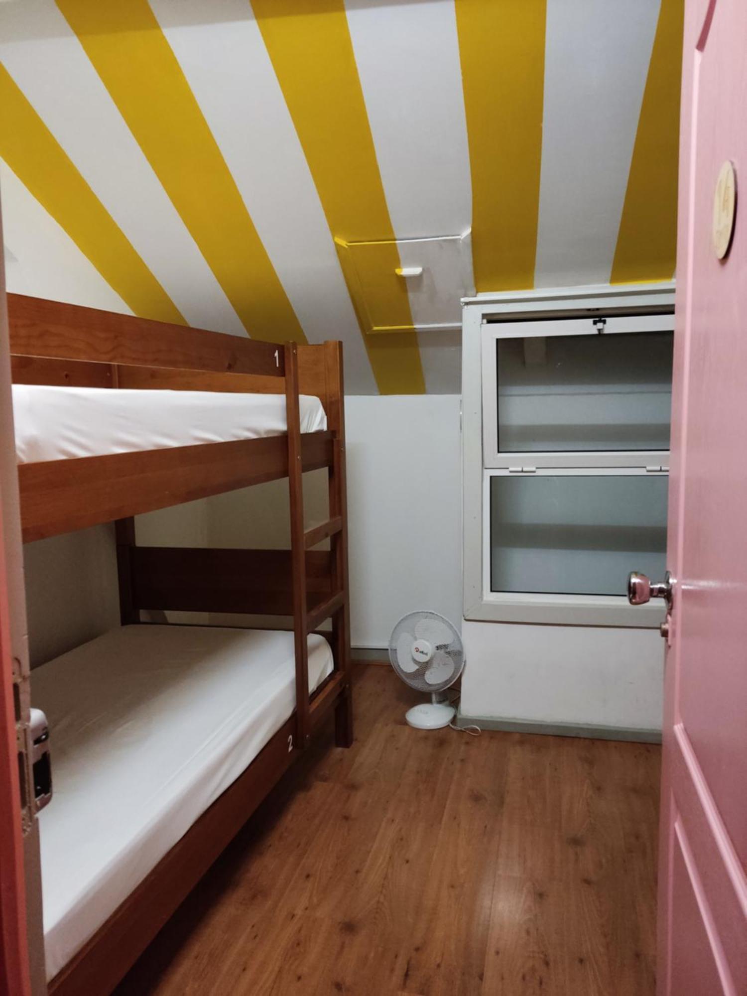 פיגואיירה דה פוז Meeting Hostel מראה חיצוני תמונה